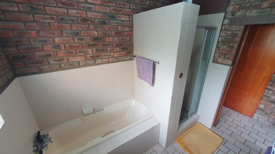 5 Bedroom Property for Sale in Dana Bay Western Cape